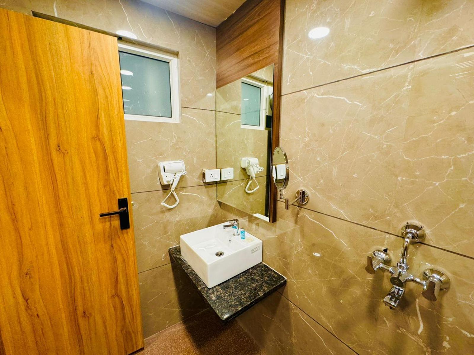 Hotel Najaf Palace Аджмер Экстерьер фото